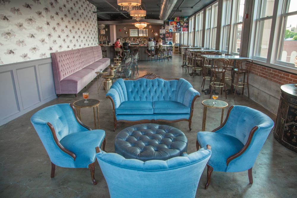 Lounge 2